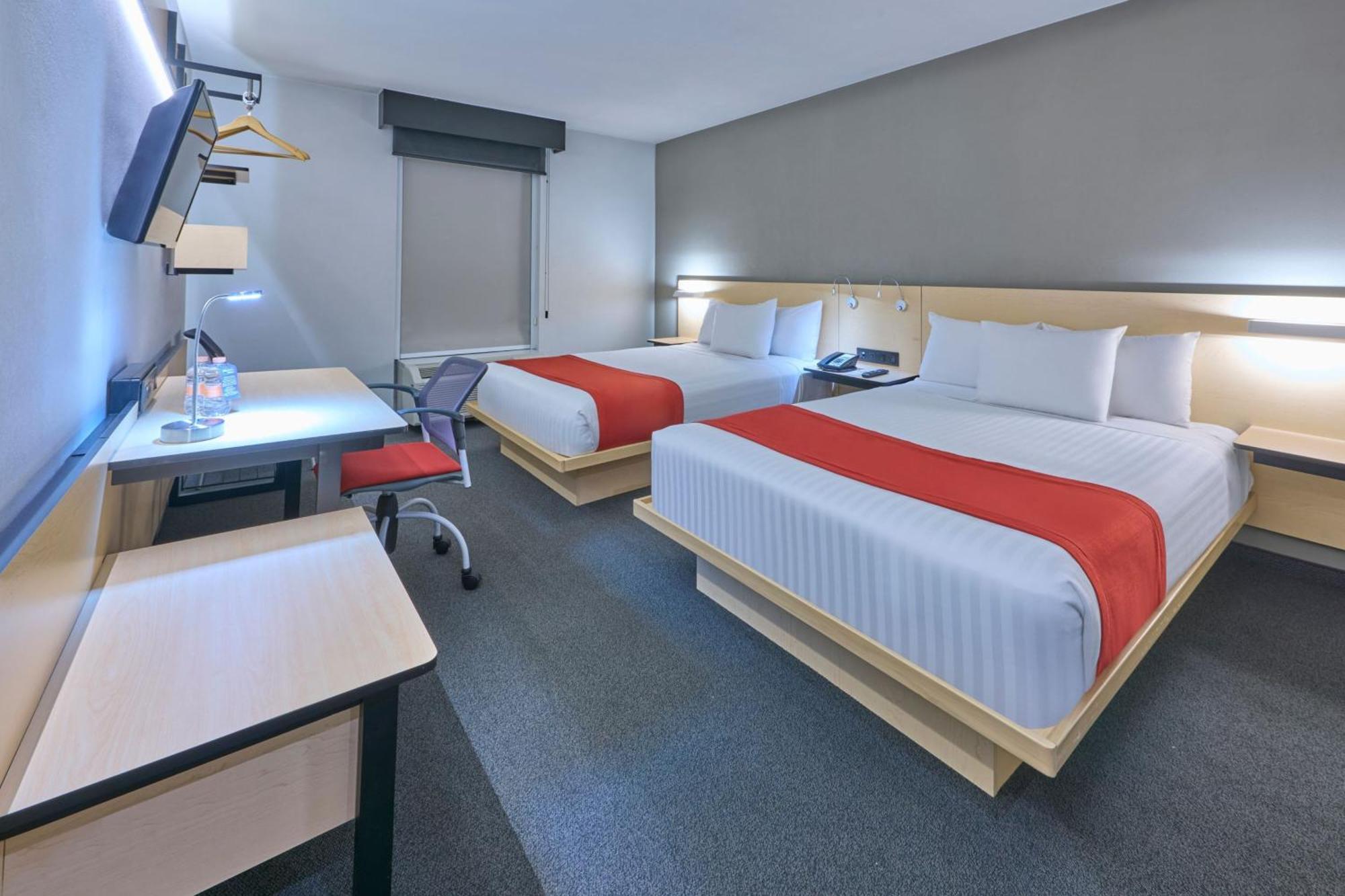City Express By Marriott Толука Екстериор снимка